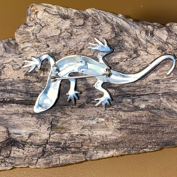 Large Brooch Pin Silver Tone Lizard Gecko Reptile Vintage Intricate Etch Design - Picture 6 of 6